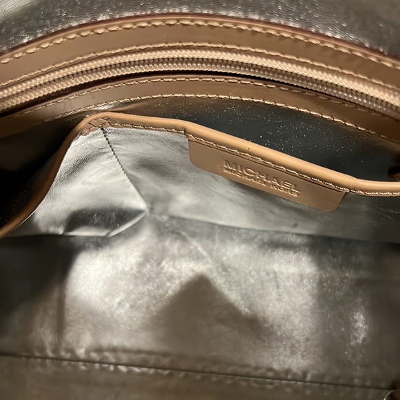 Michael Kores purse - Picture 7 of 8